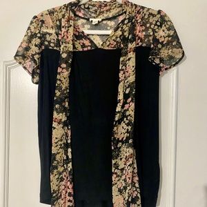 Tiny Kari Tie Floral Top